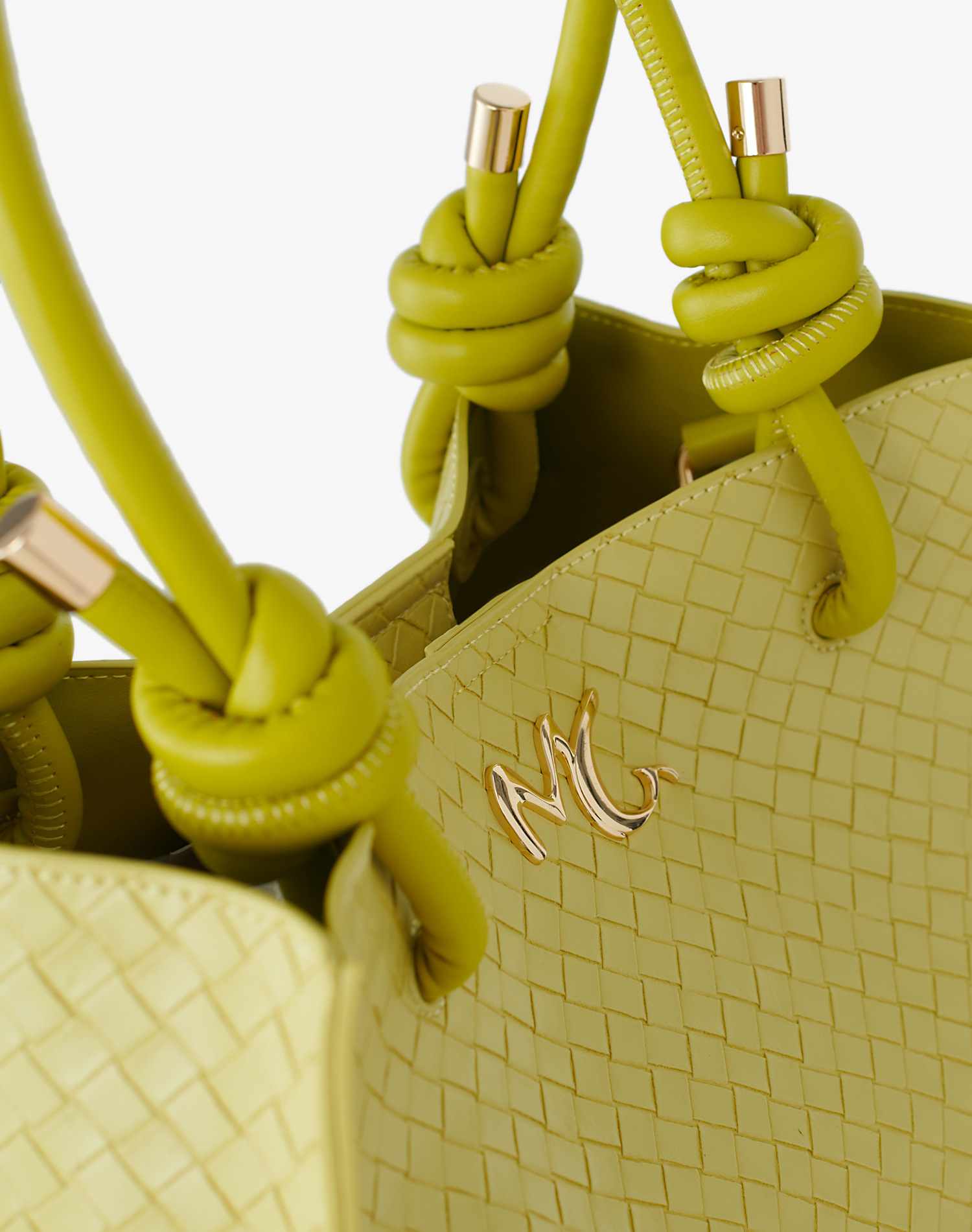 FELICIA NODO BAG PLOT - LIME - Manila Grace | Official Website
