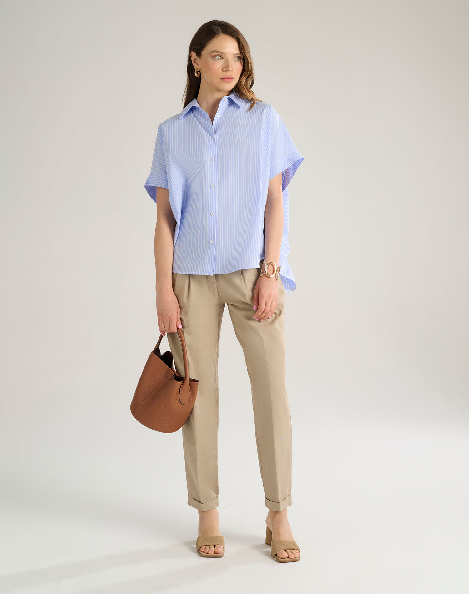SHORT-SLEEVED GOWN - MA570 - Manila Grace | Official Website