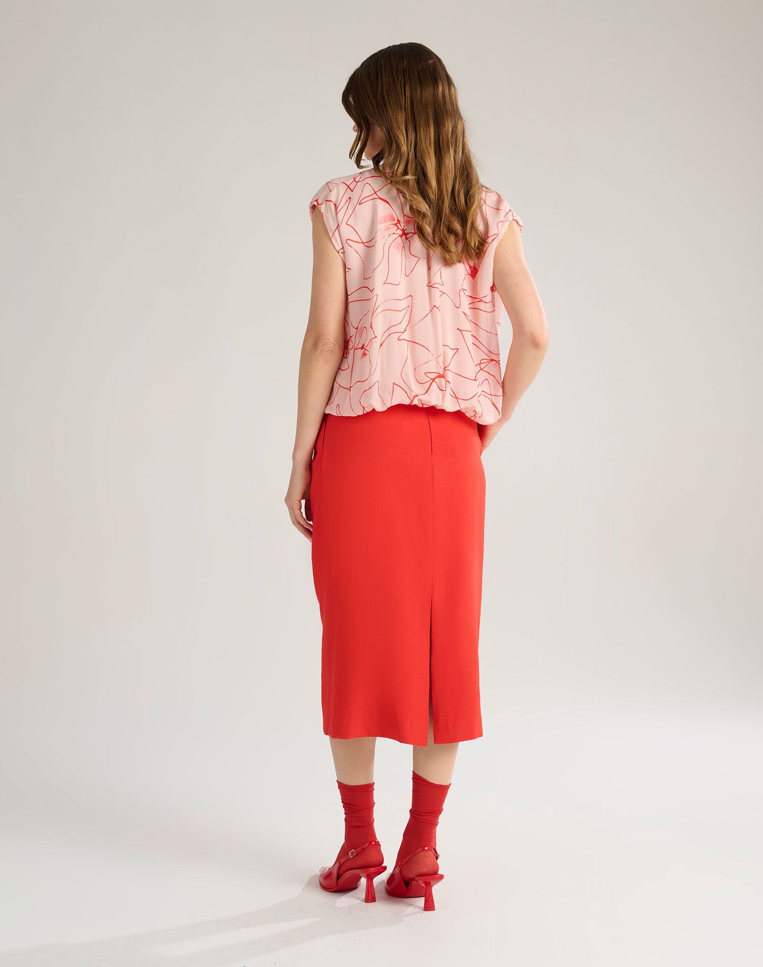 BLOUSE WITH RUFFLE | Manila Grace