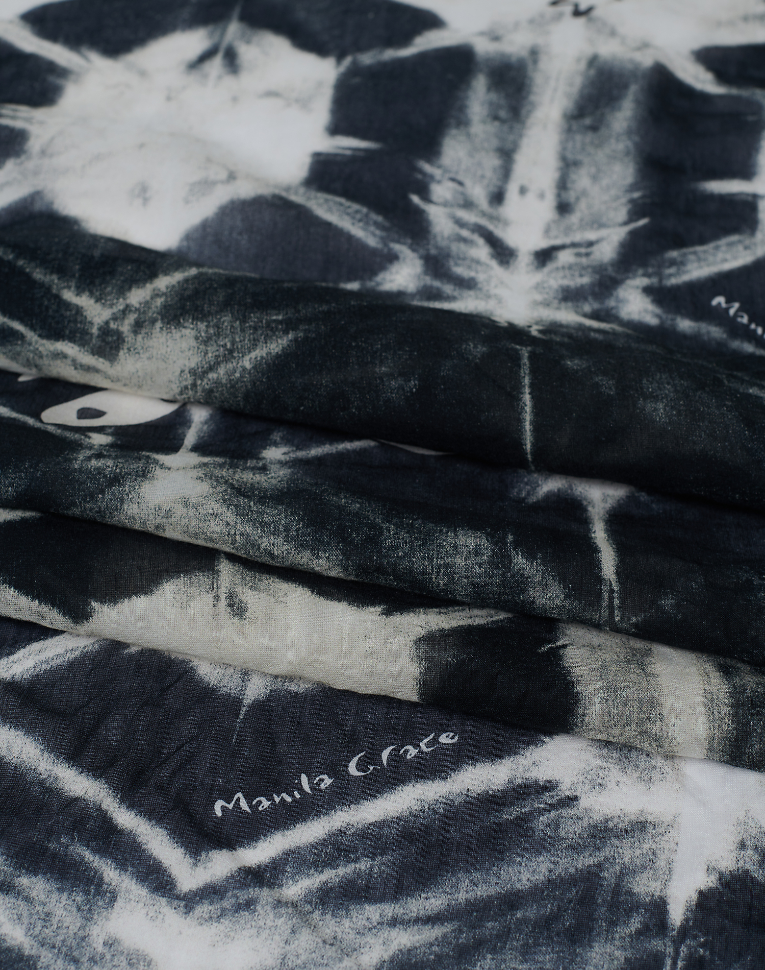 TRAPEZE SCARF IN VOILE COTTON SILK - BLACK - Manila Grace | Official Website