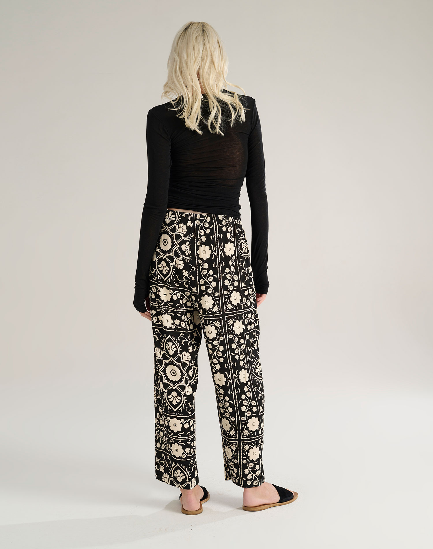 TROUSERS WITH PLEATS | Manila Grace