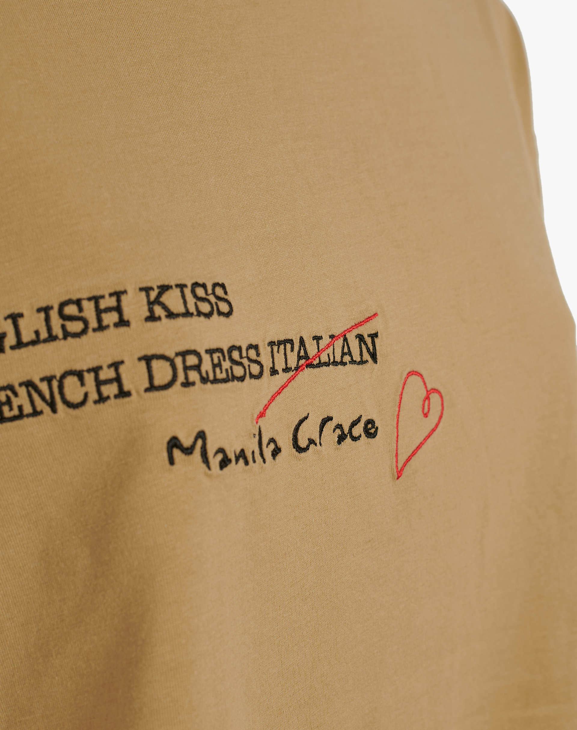 T-SHIRT WITH SLOGAN - MA635 - Manila Grace | Official Website