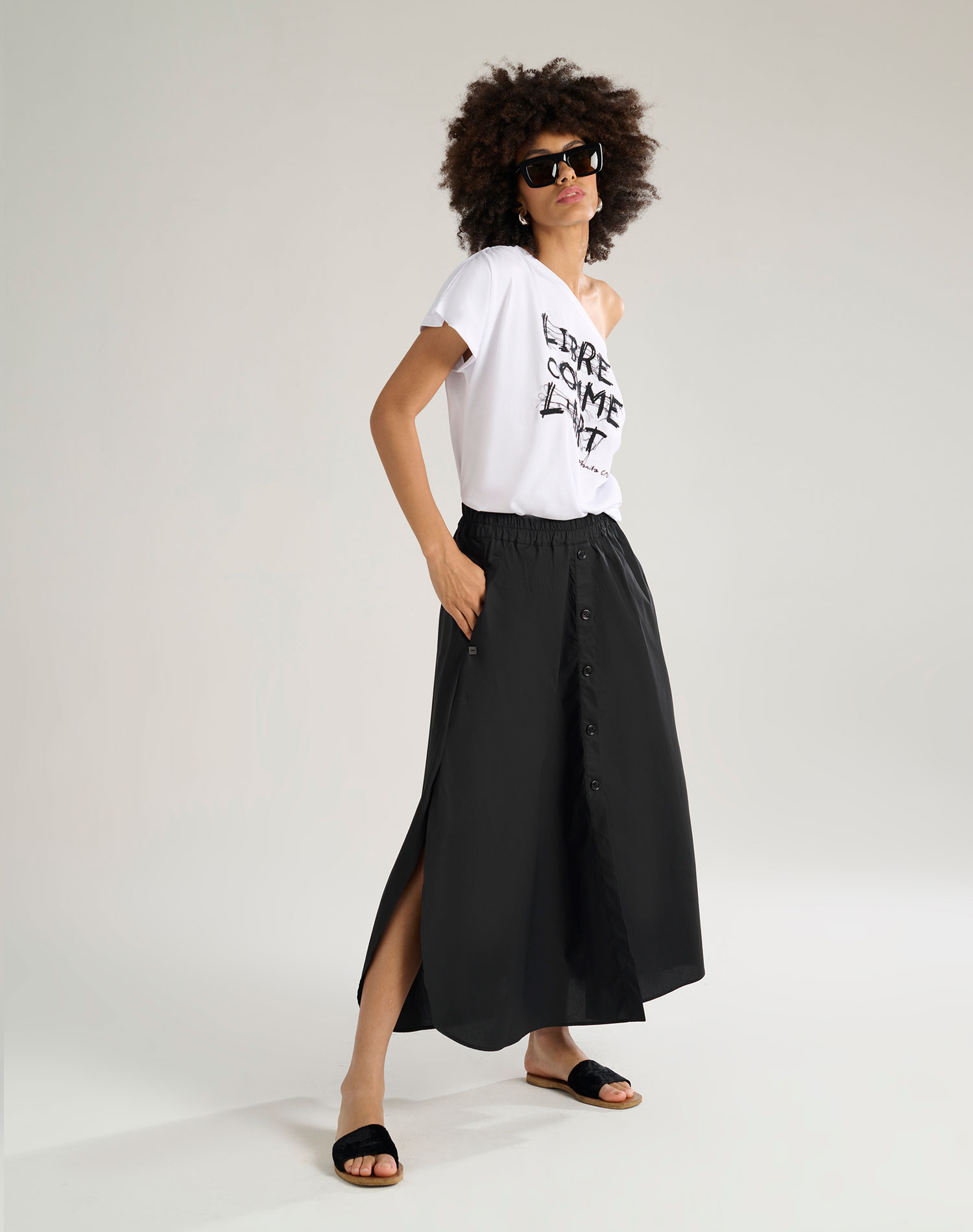 DROPPED SHOULDER T-SHIRT - OFF WHITE - Manila Grace | Official Website