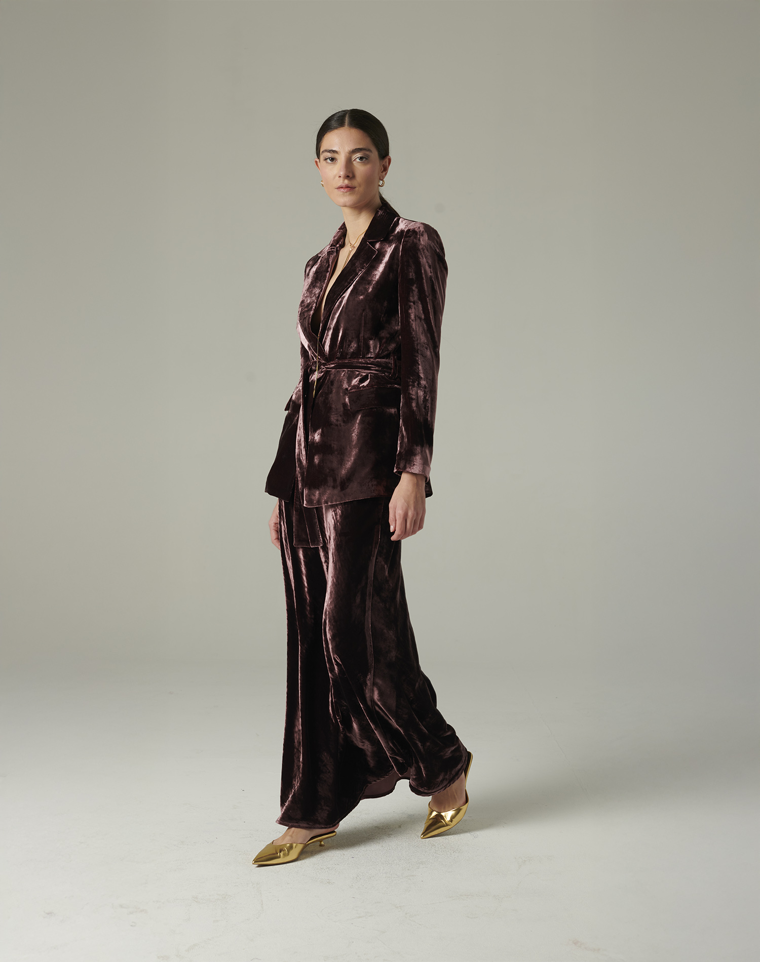 BLAZER WITH VELVET BELT | Manila Grace