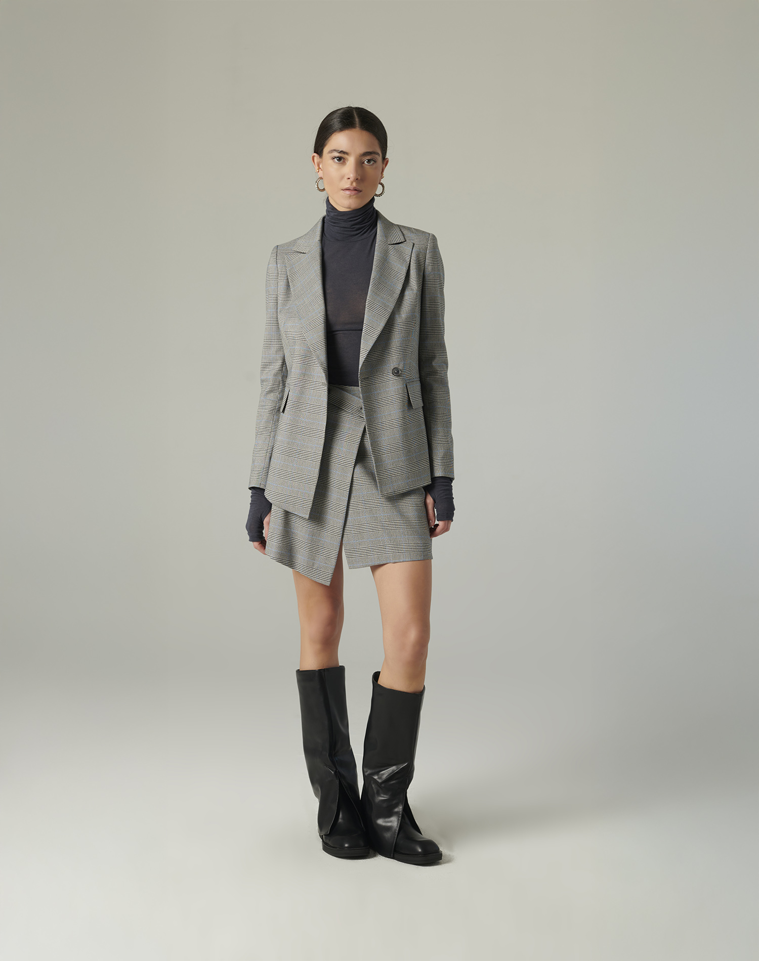 FRAYED BLAZER WITH FRAYED BUTTONING | Manila Grace