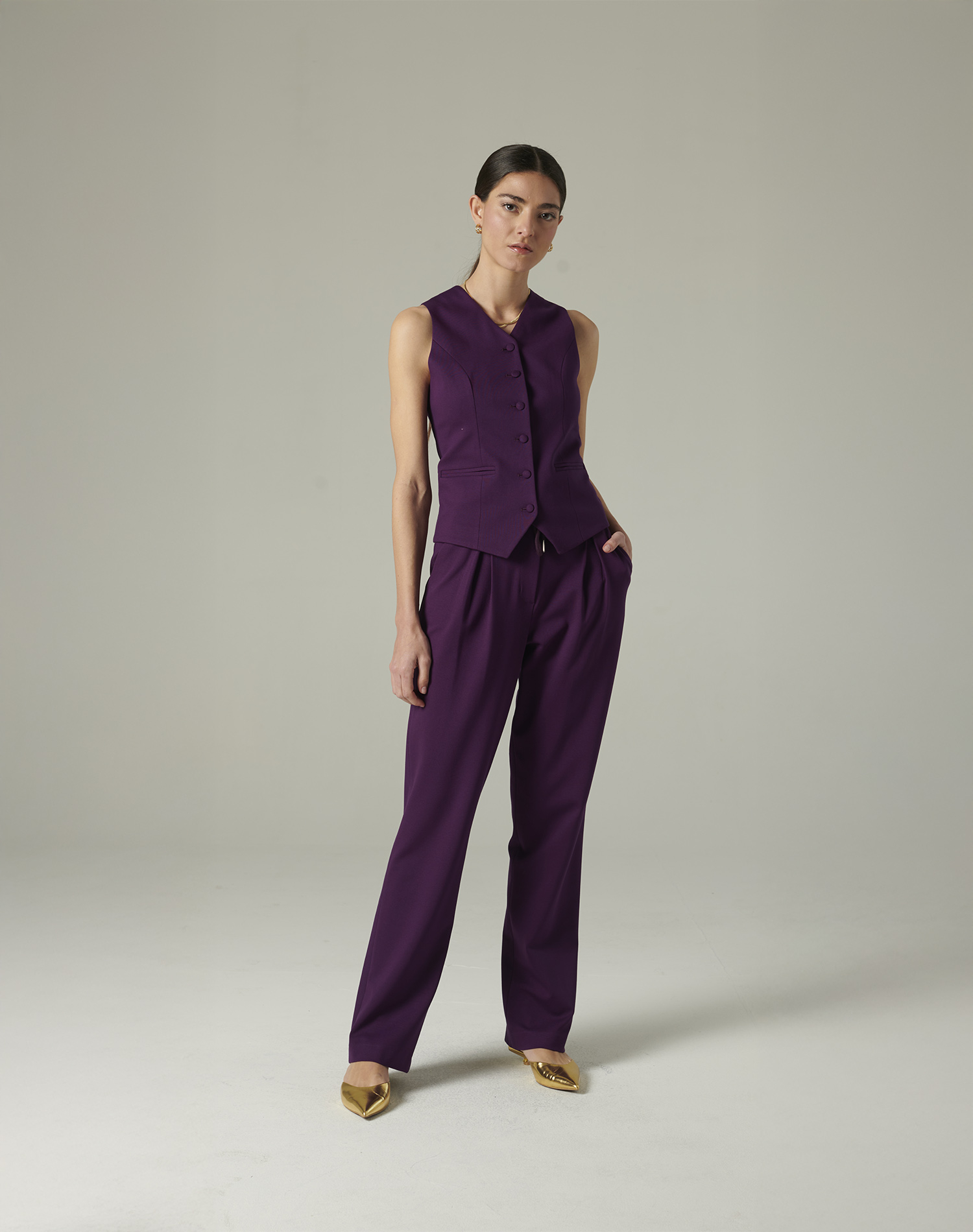 VEST WITH WELT POCKETS | Manila Grace