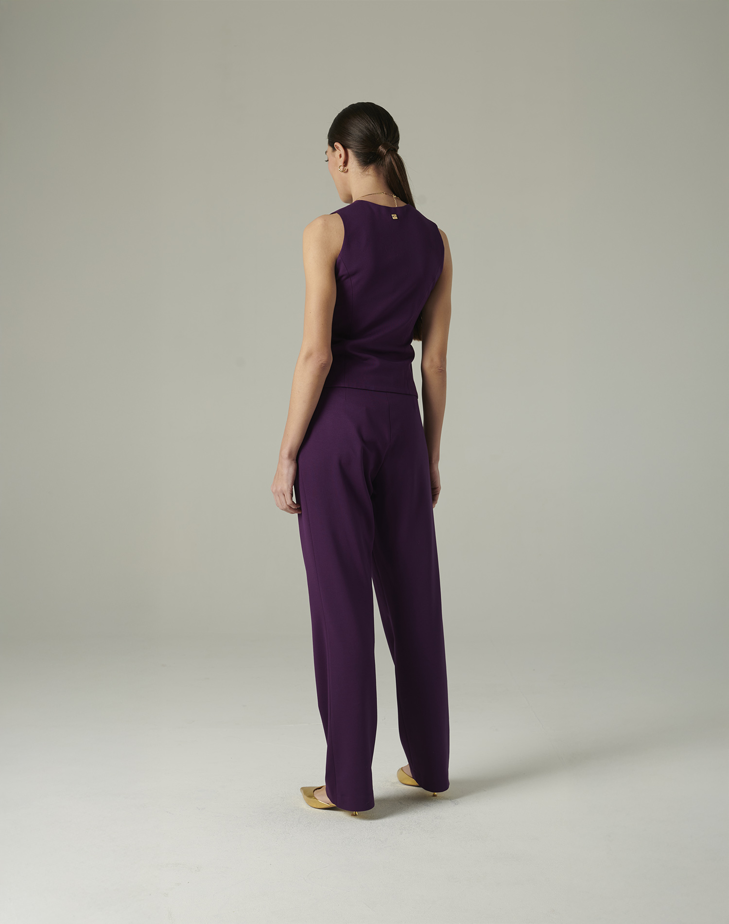 VEST WITH WELT POCKETS | Manila Grace