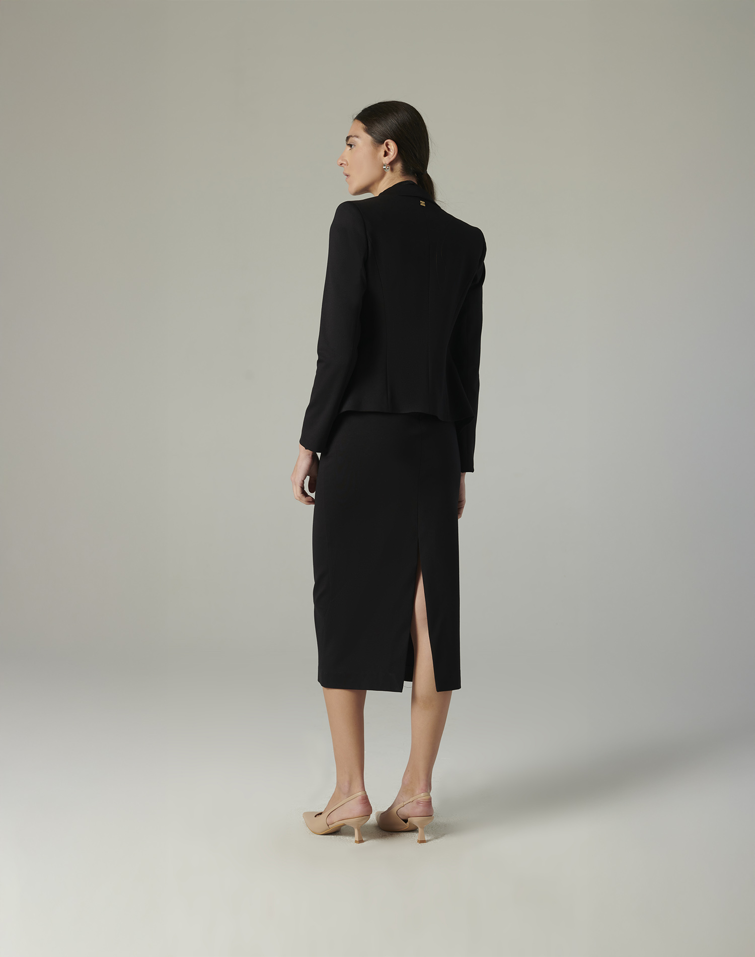 BLAZER WITH PATCH POCKETS | Manila Grace