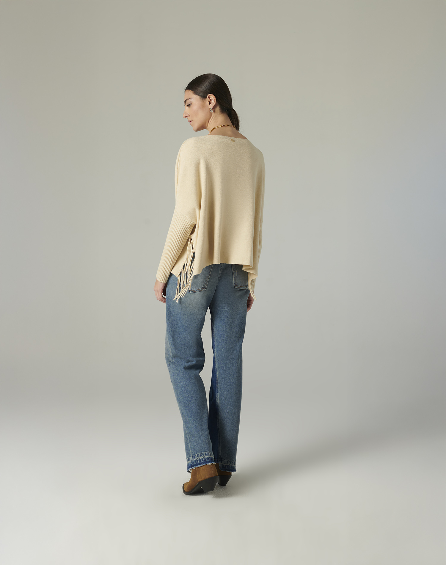 FRINGE SWEATER | Manila Grace