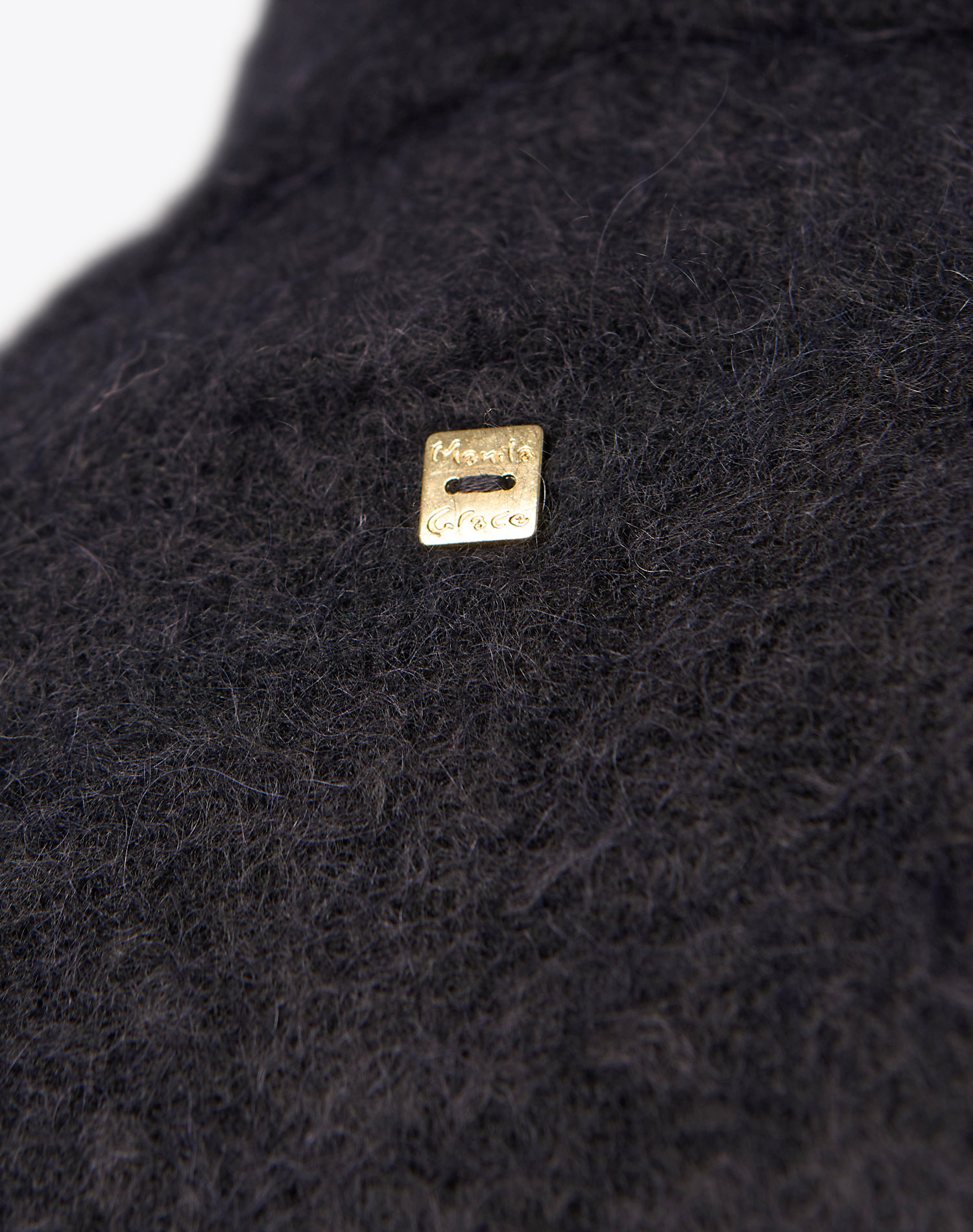 HIGH-NECK SWEATER | Manila Grace