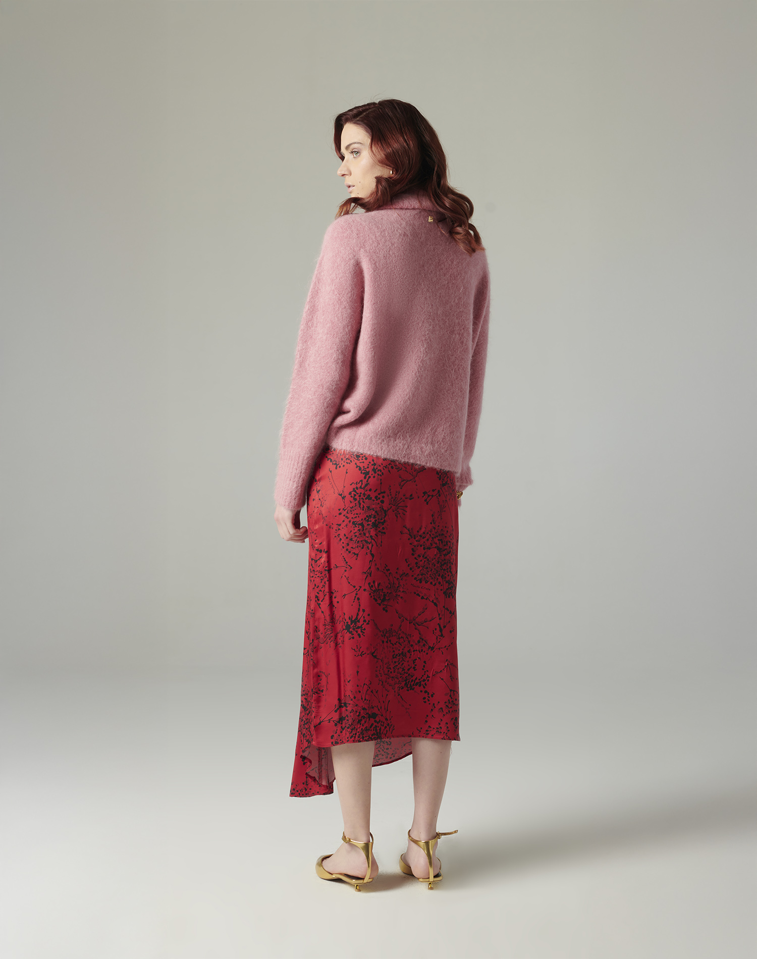 HIGH-NECK SWEATER | Manila Grace