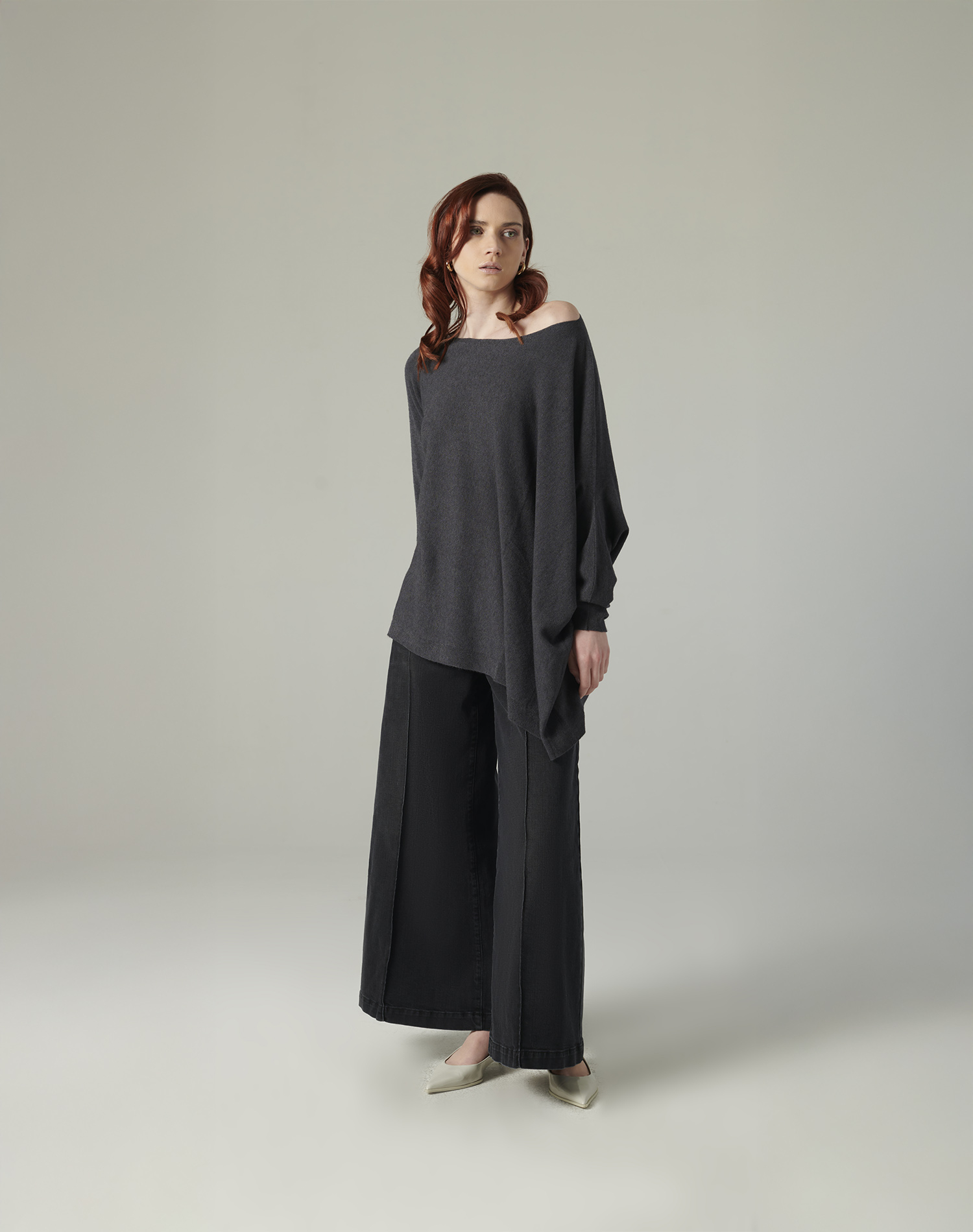 PONCHO | Manila Grace
