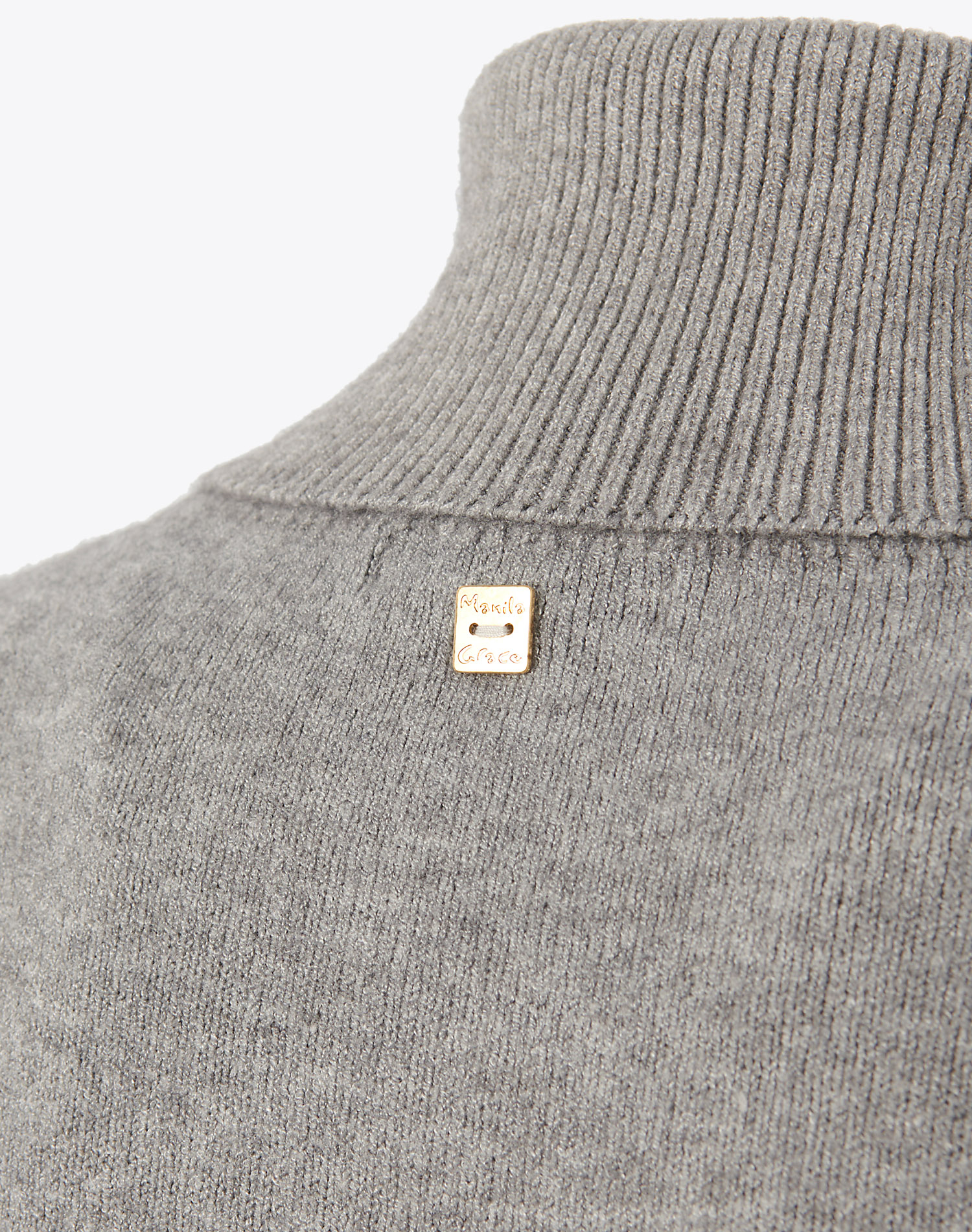BASIC SWEATER | Manila Grace