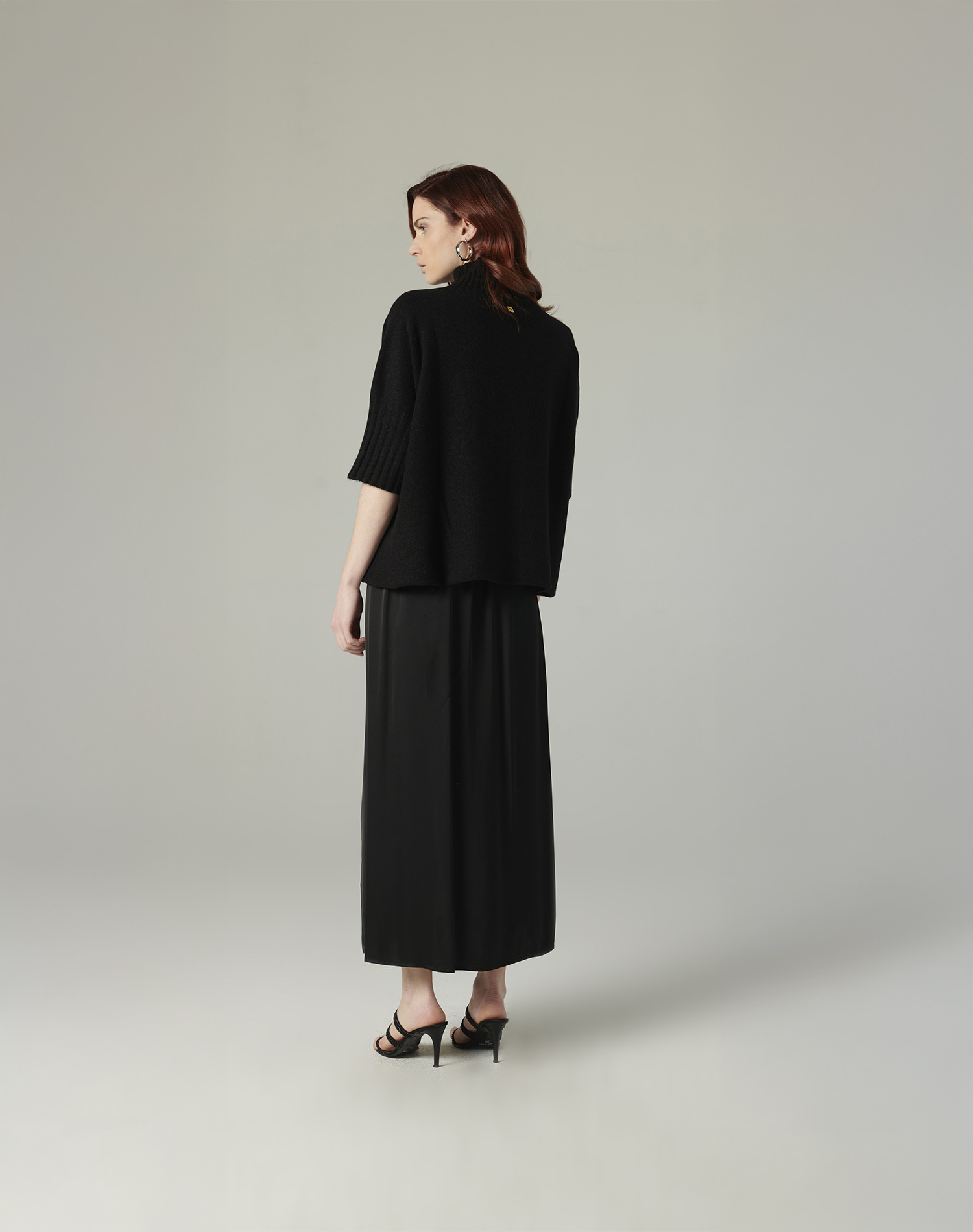 SKIRT WITH SLIT | Manila Grace