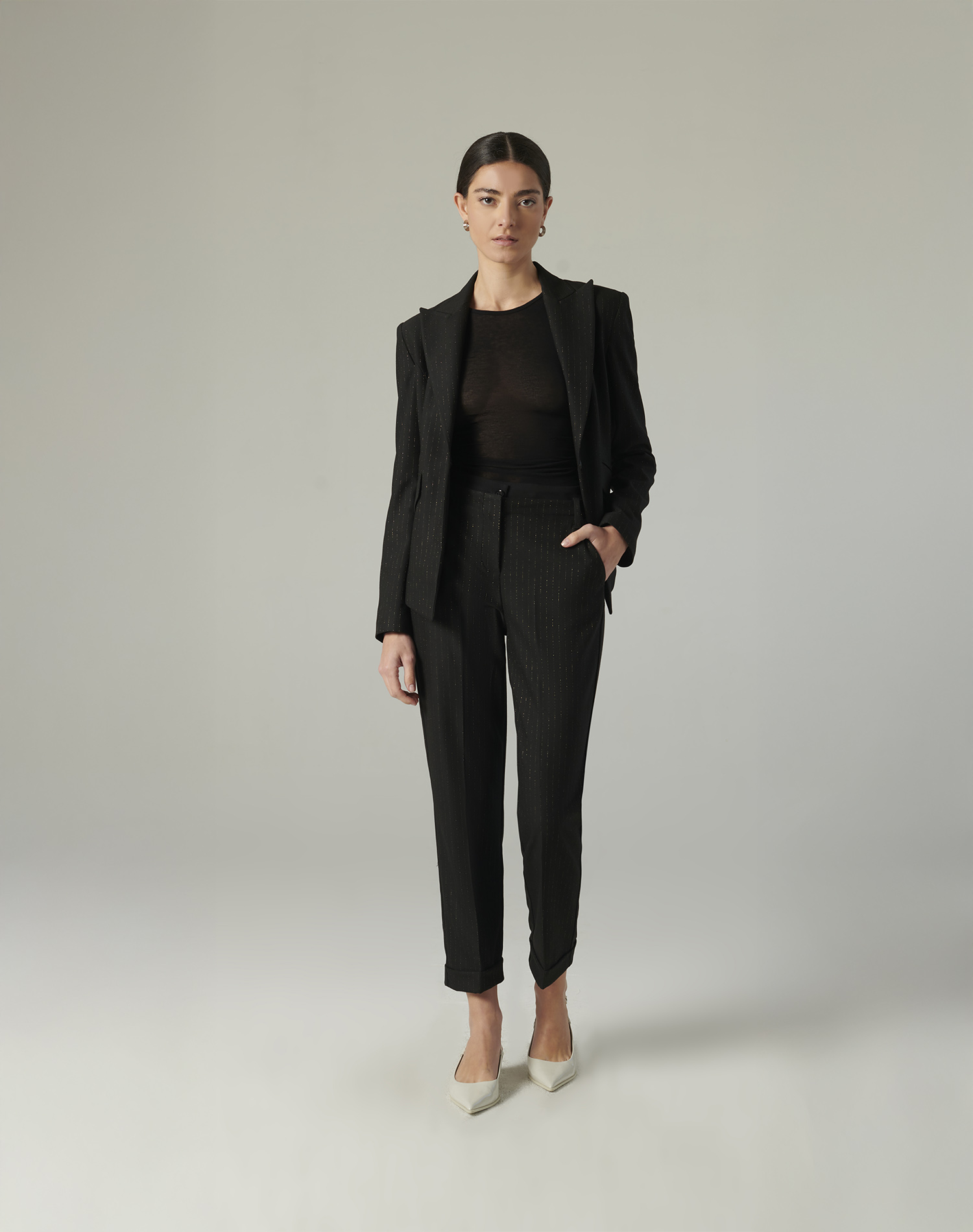 TAILORED FIT SLIM PANTS | Manila Grace