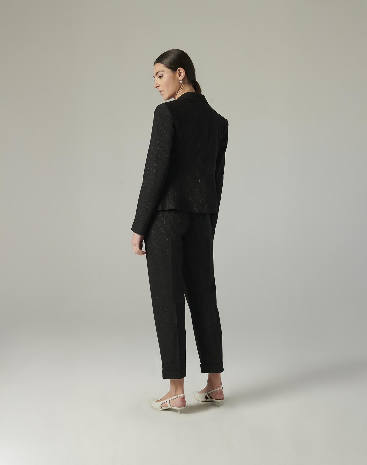 TAILORED FIT SLIM PANTS | Manila Grace