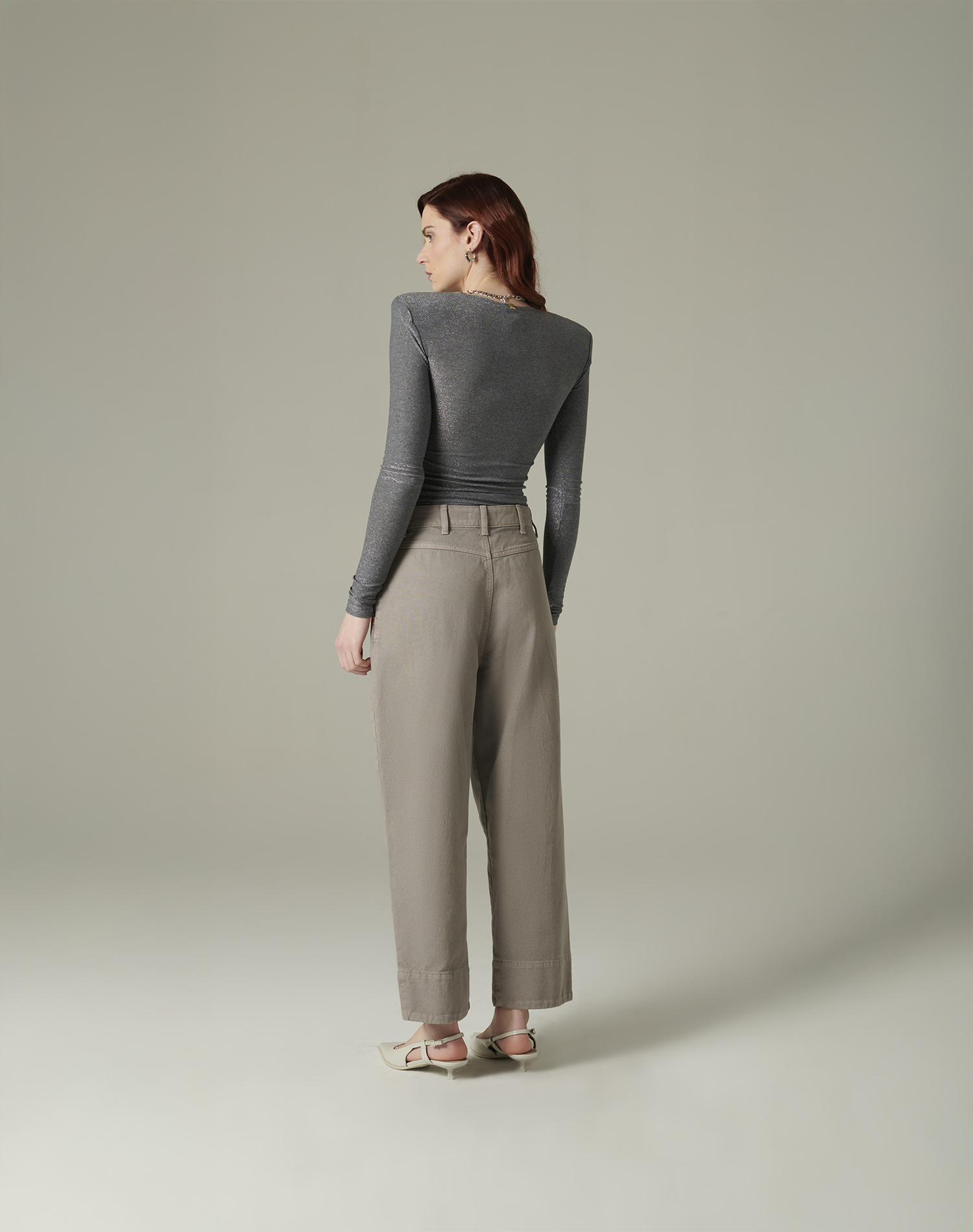 CREW NECK SWEATER | Manila Grace