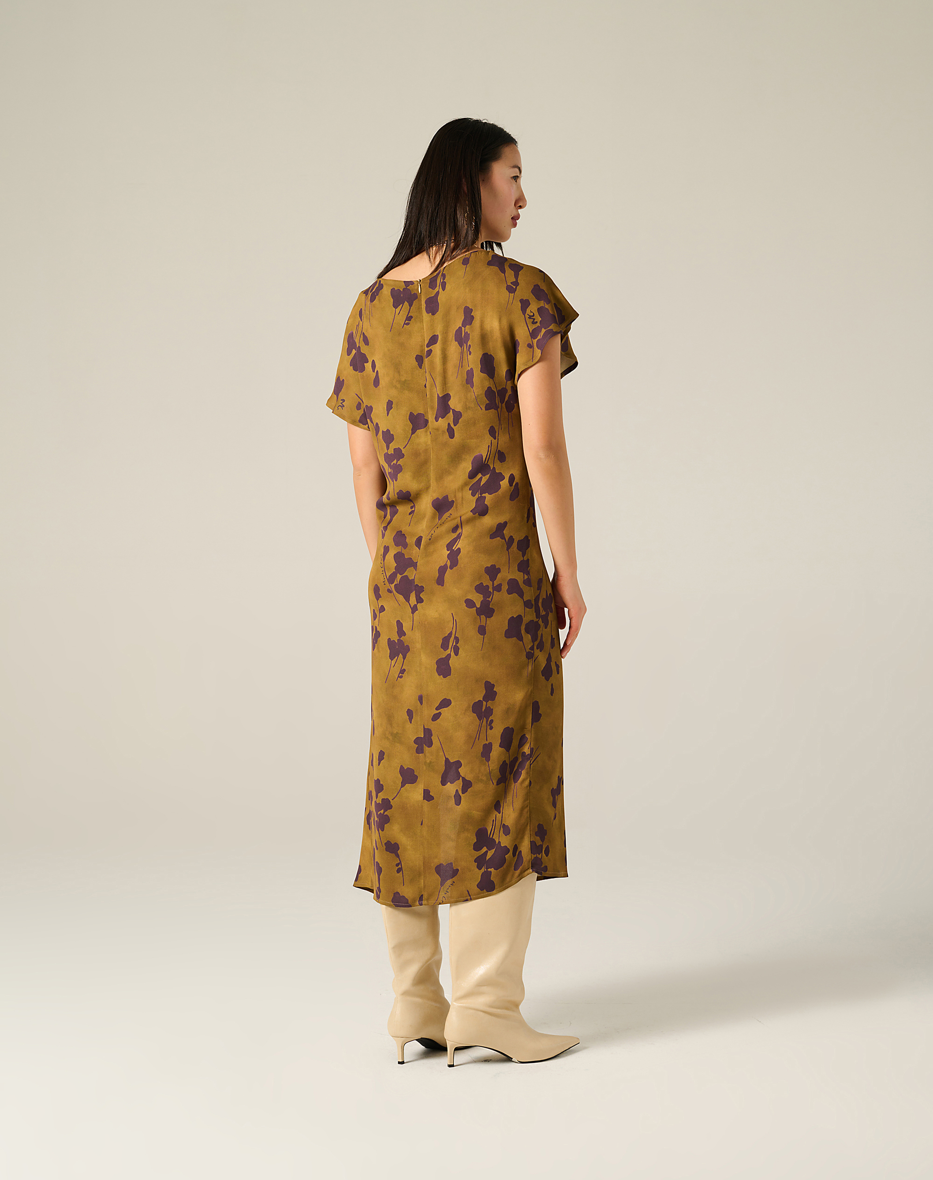 Crepe Midi Dress With Floral Print - MD643 - Manila Grace | Official Website