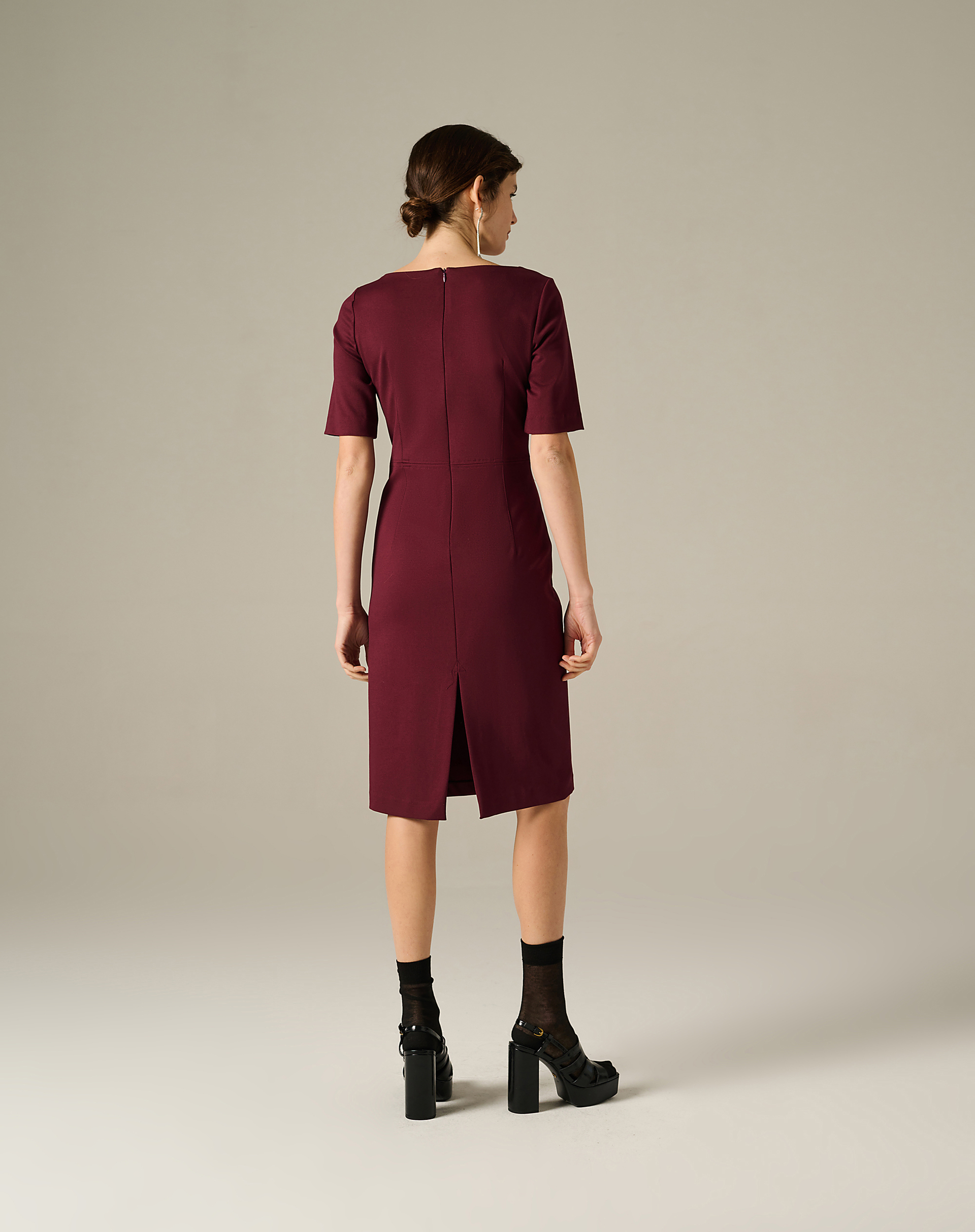 Midi Dress With Short Sleeves And Logo Belt - MA641 - Manila Grace | Official Website