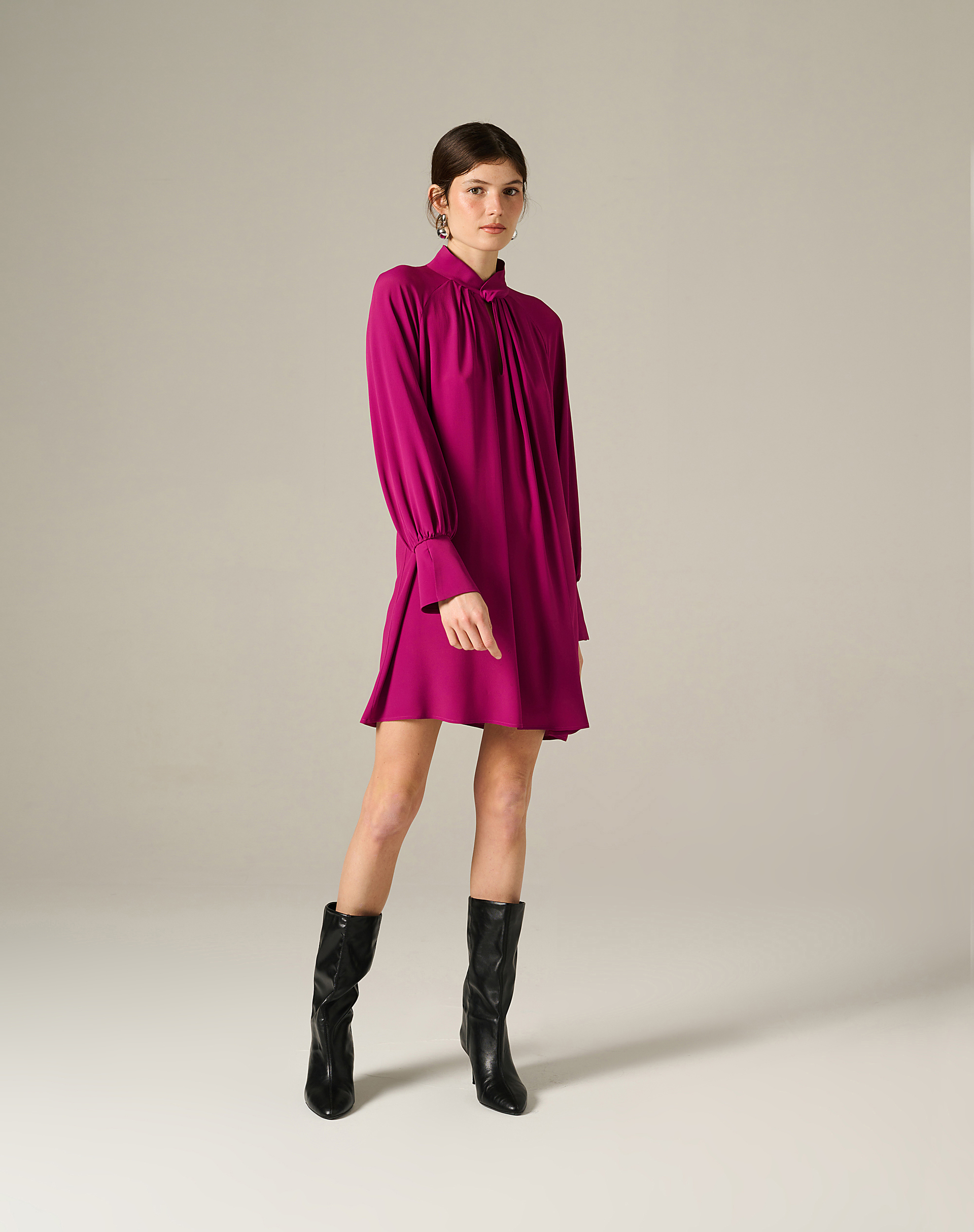 Flowy Short Dress With Gathered Neck And Wide Sleeves - MG523 - Manila Grace | Official Website