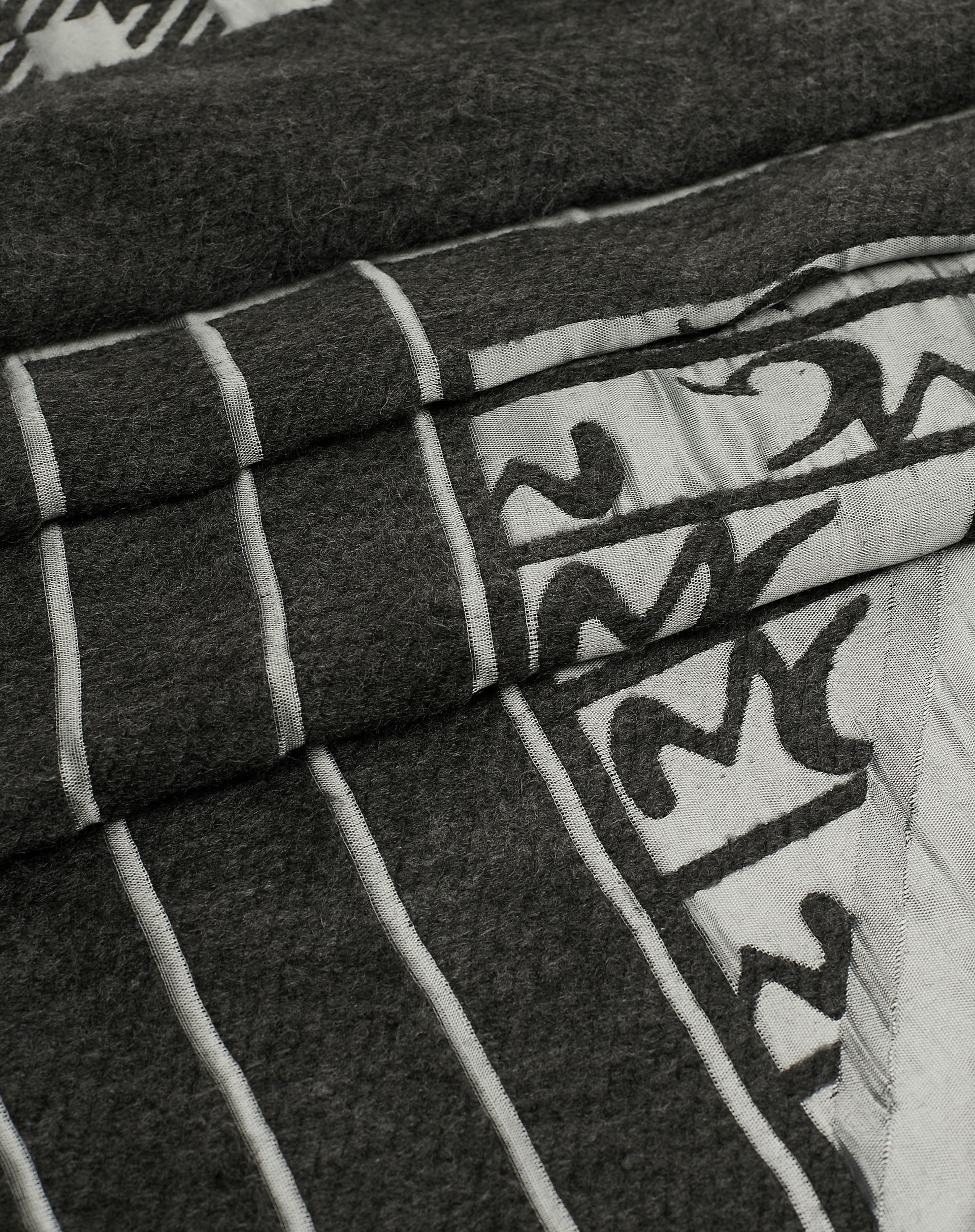 Geometric Scarf With All-Over Logo - MA642 - Manila Grace | Official Website