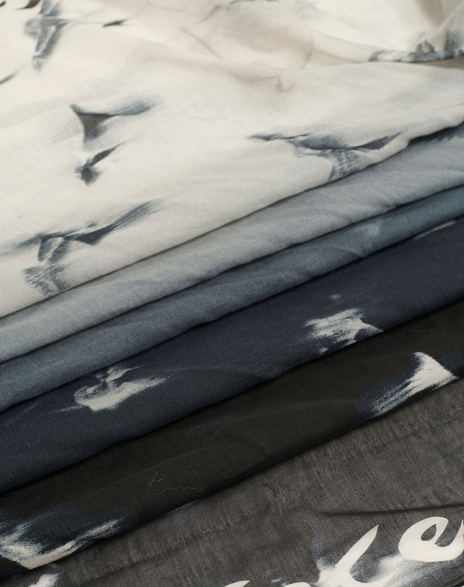 Manila Grace Signature Scarf In Cotton And Silk - BLACK - Manila Grace | Official Website