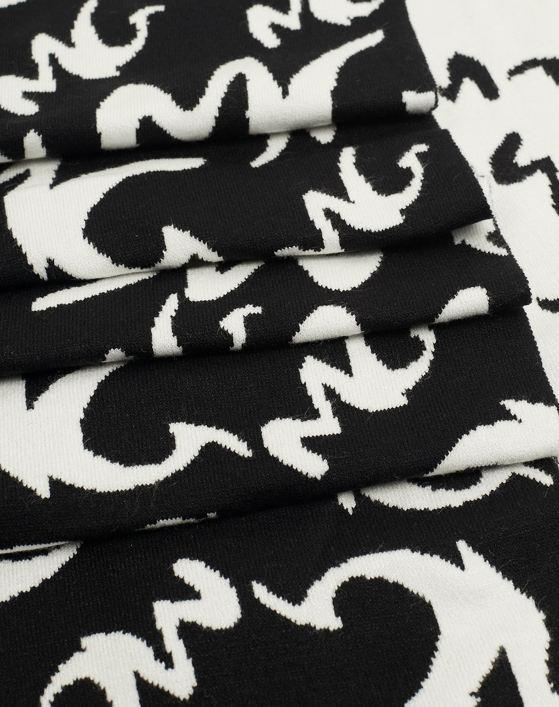 Jacquard Scarf With Maxi Contrasting Mg Logo - BLACK - Manila Grace | Official Website