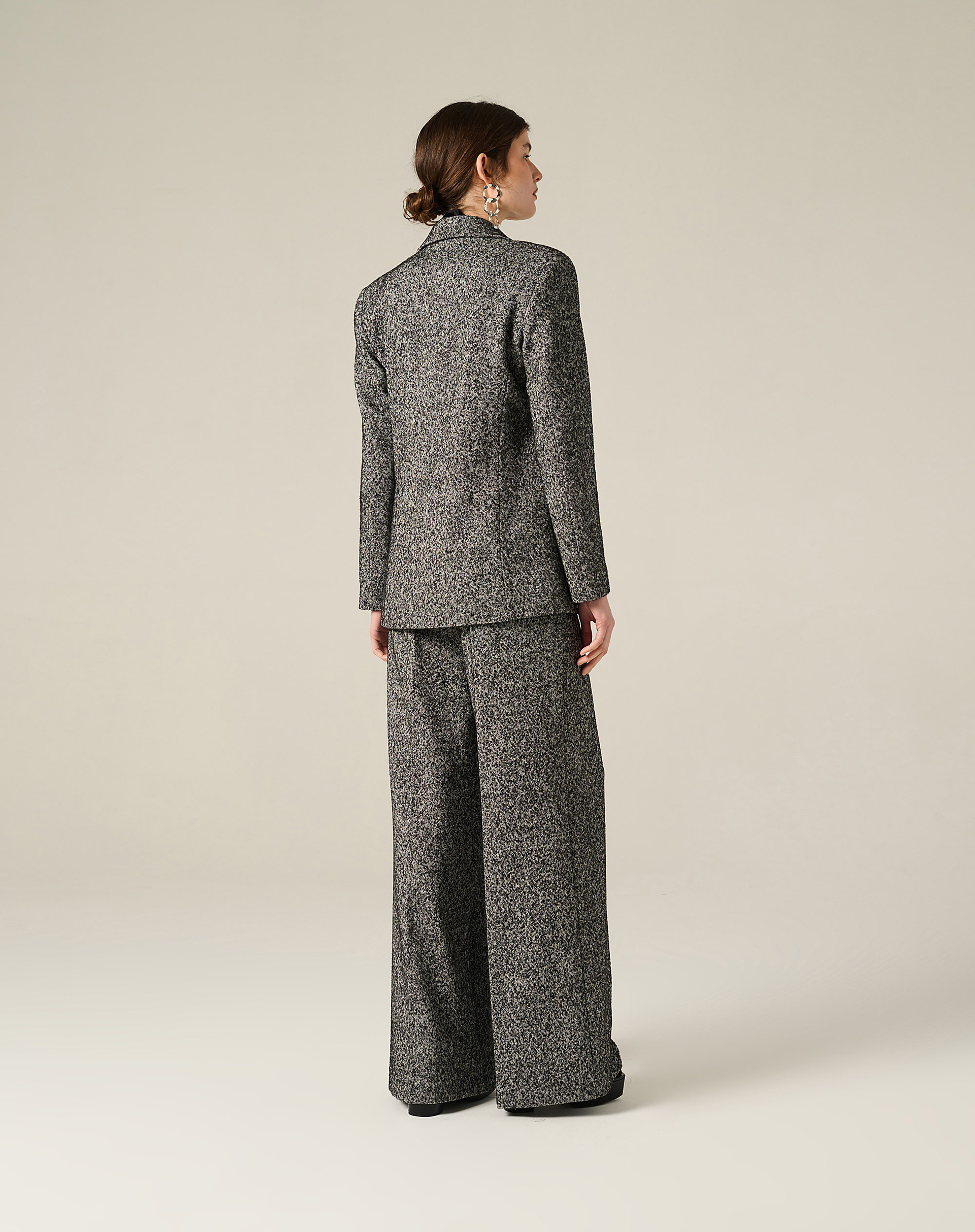 Tweed Jacket With Embroidered Pearls - BLACK - Manila Grace | Official Website