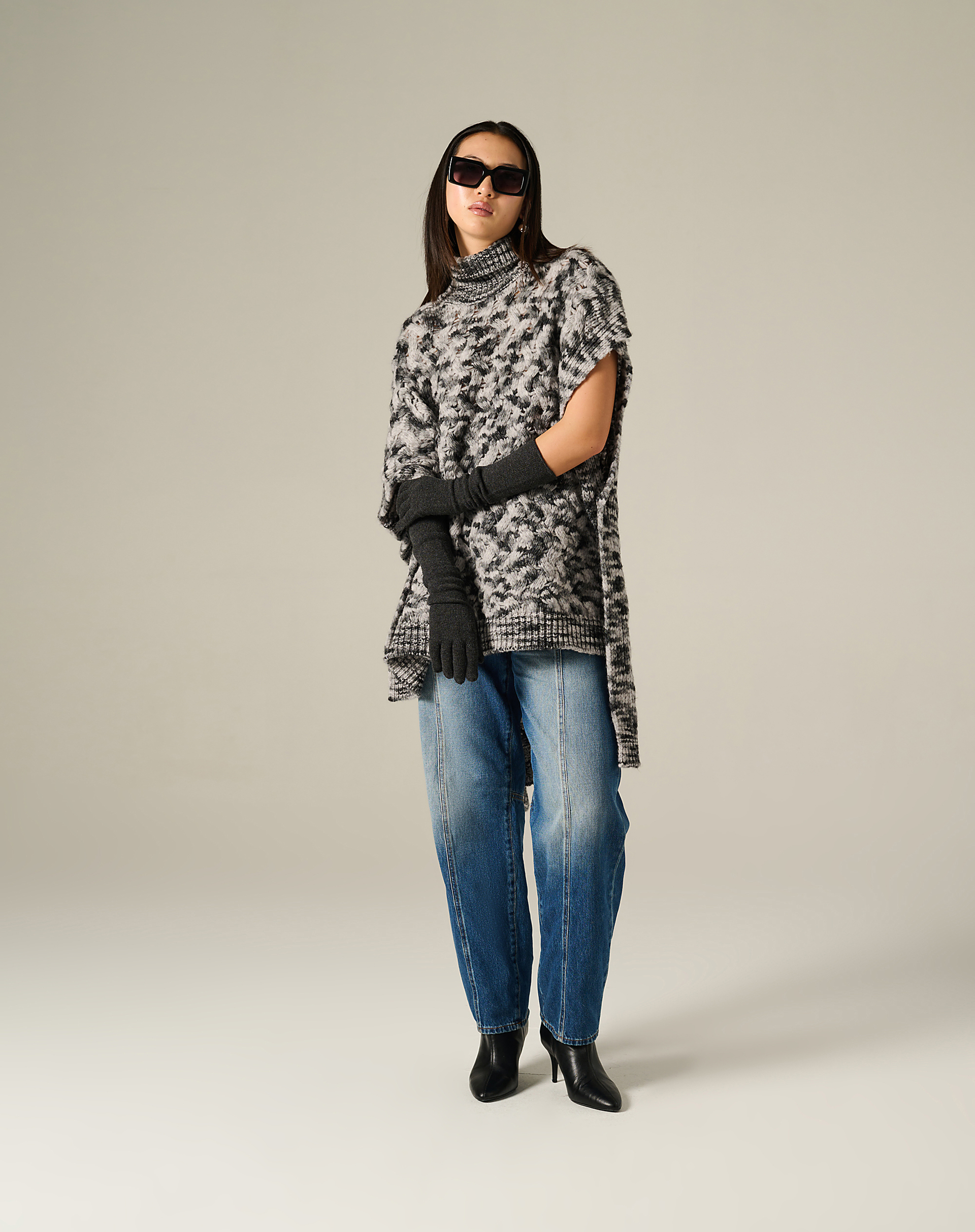 Turtleneck Poncho In Melange Pattern Yarn - MA642 - Manila Grace | Official Website