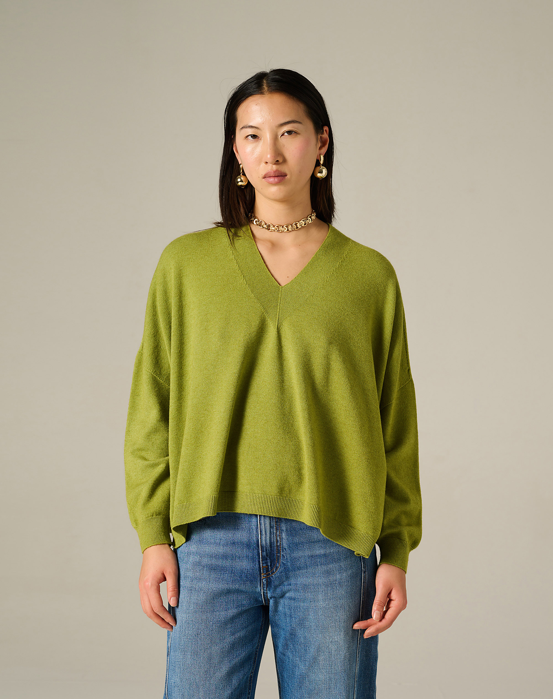 V-Neck Sweater - MA636 - Manila Grace | Official Website