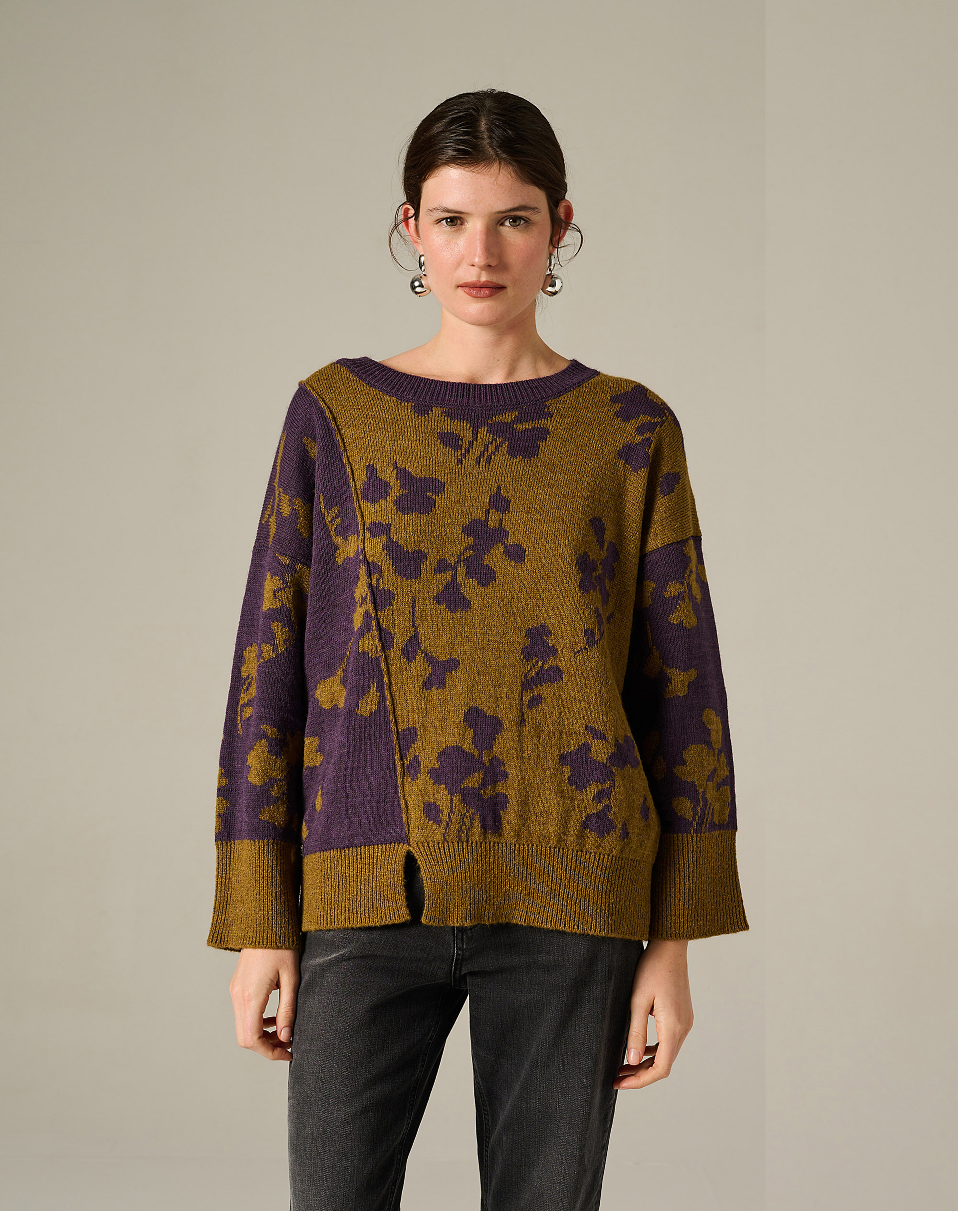 Jacquard Crew Neck Sweater - MD643 - Manila Grace | Official Website