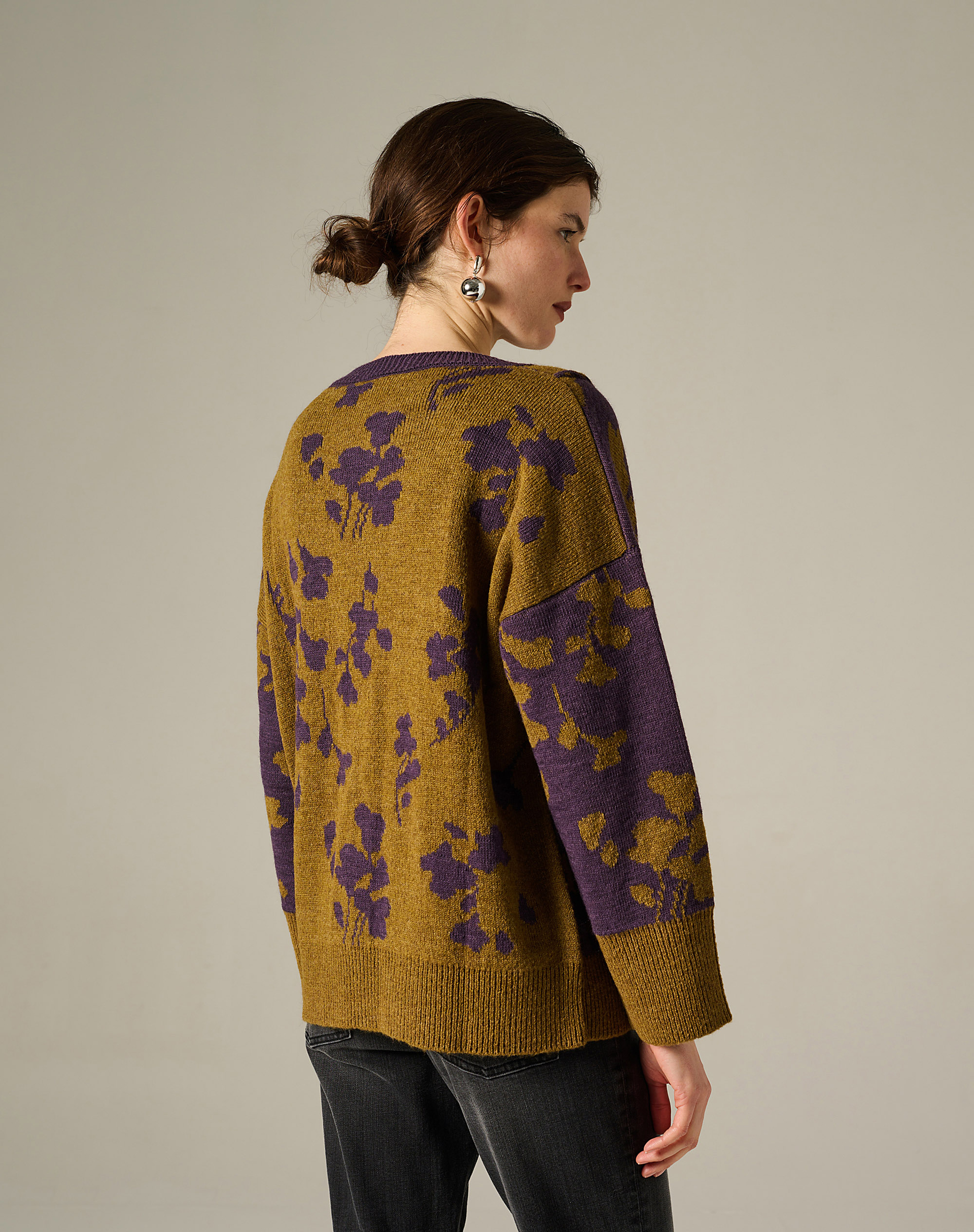 Jacquard Crew Neck Sweater - MD643 - Manila Grace | Official Website