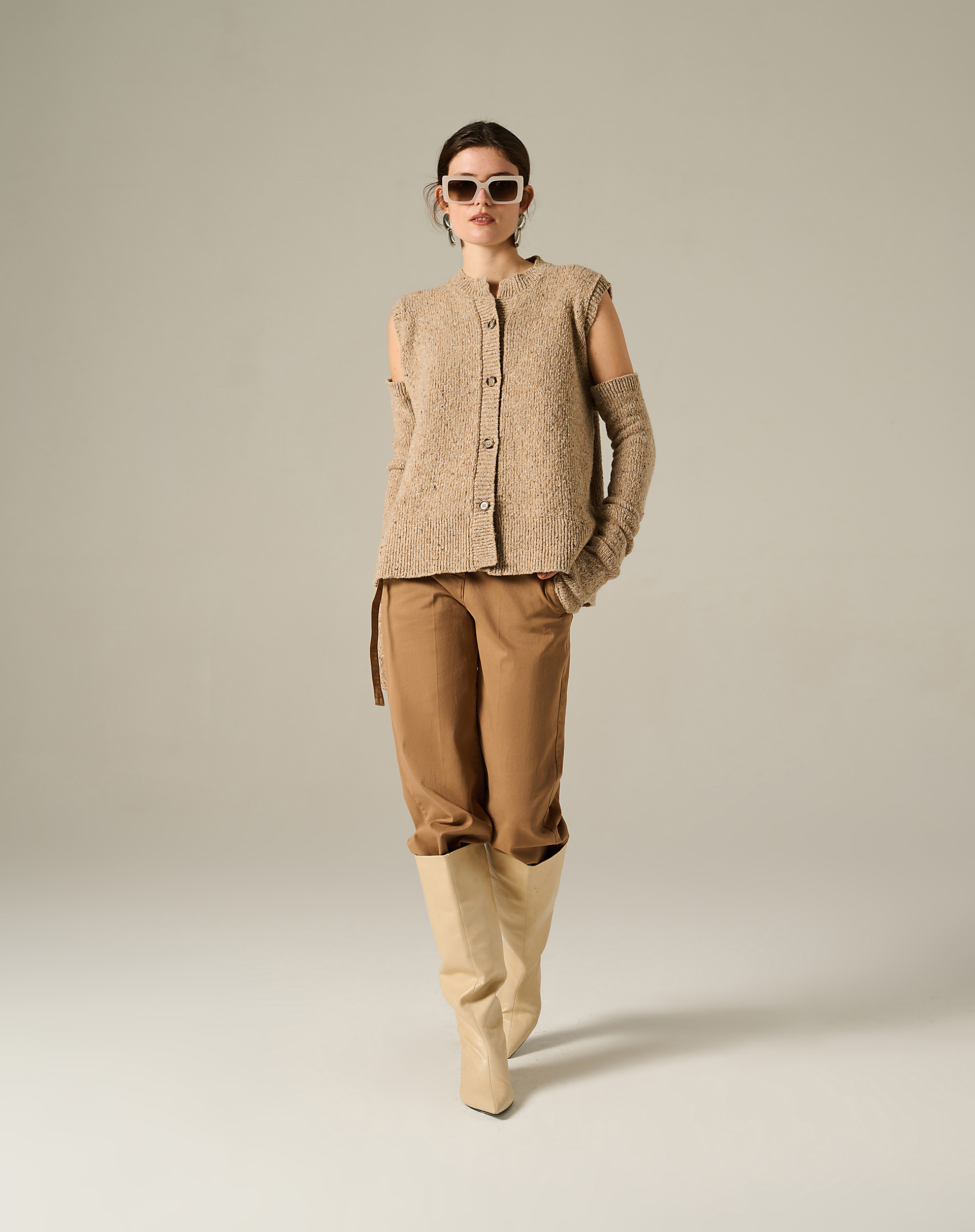 Vest With Sleeves - MA652 - Manila Grace | Official Website