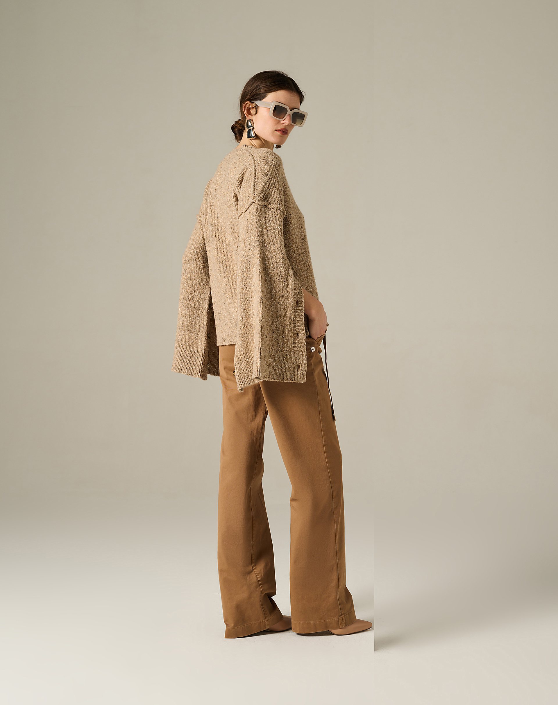 V-Neck Sweater - MA652 - Manila Grace | Official Website