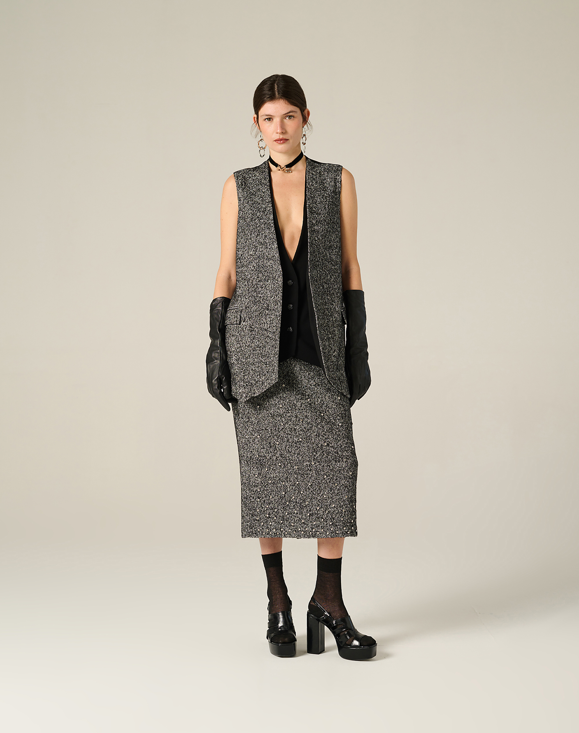 Tweed Pencil Skirt With Rhinestone Appliques - BLACK - Manila Grace | Official Website