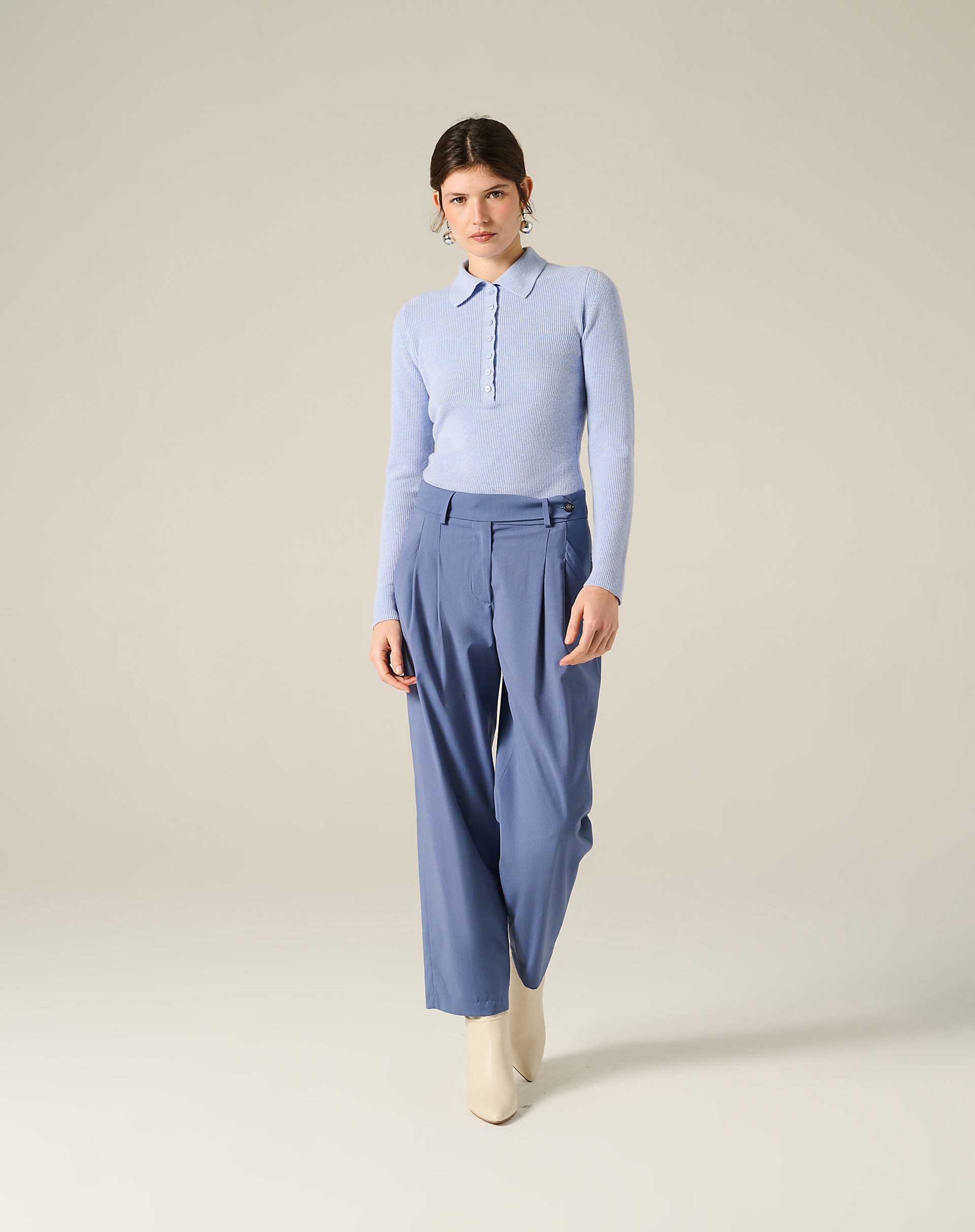 Trousers With Pleats And Side Button - MA643 - Manila Grace | Official Website