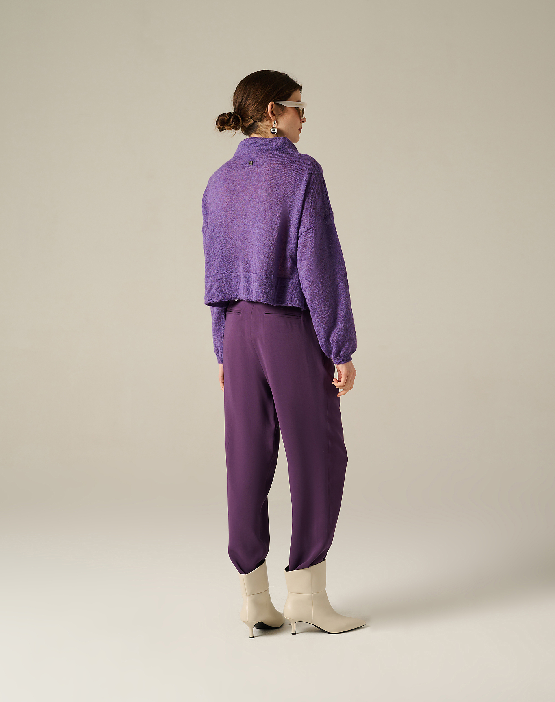 Tailored Trousers With Pleats And Belt Detail - MA648 - Manila Grace | Official Website