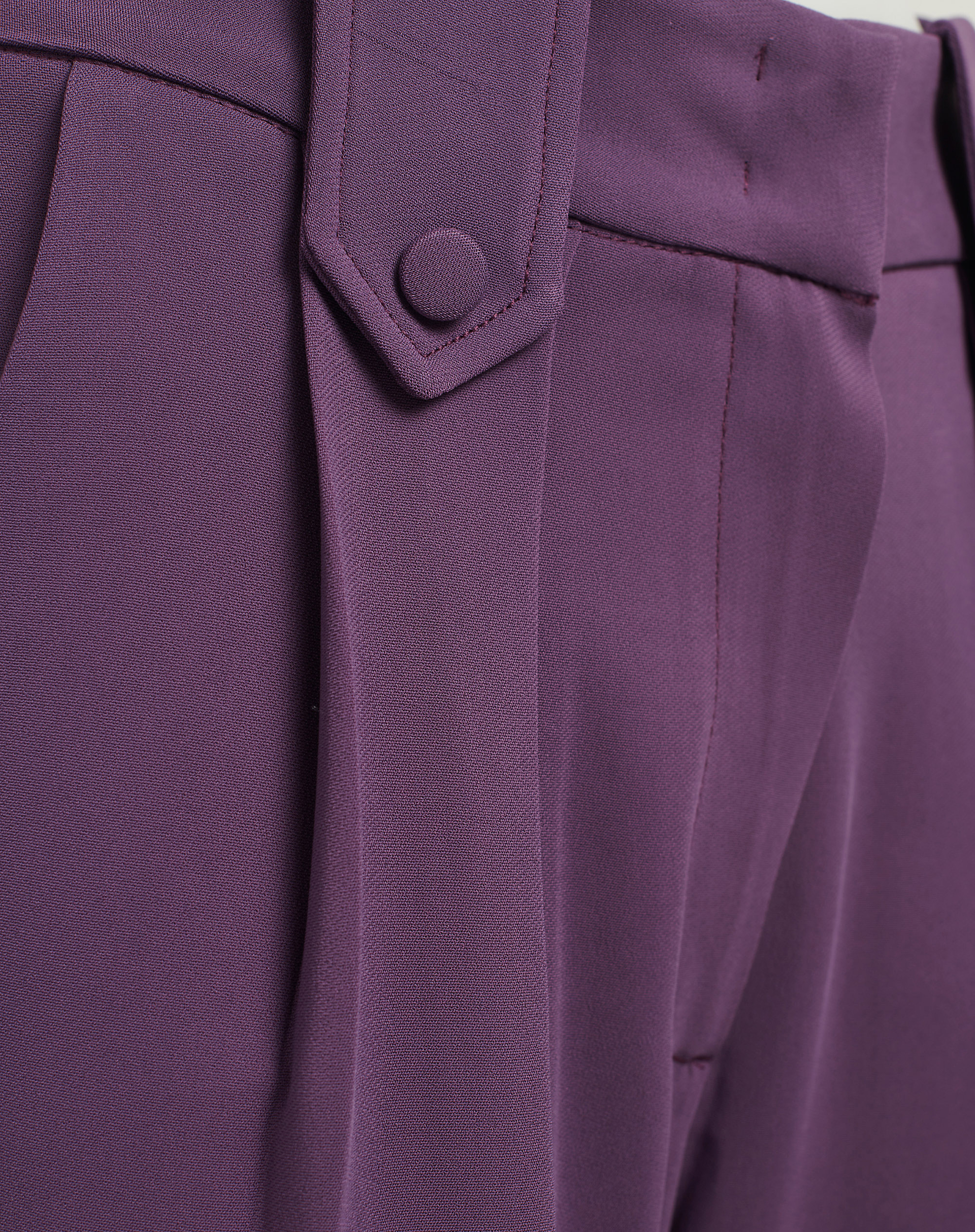 Tailored Trousers With Pleats And Decorative Belt - MA648 - Manila Grace | Official Website