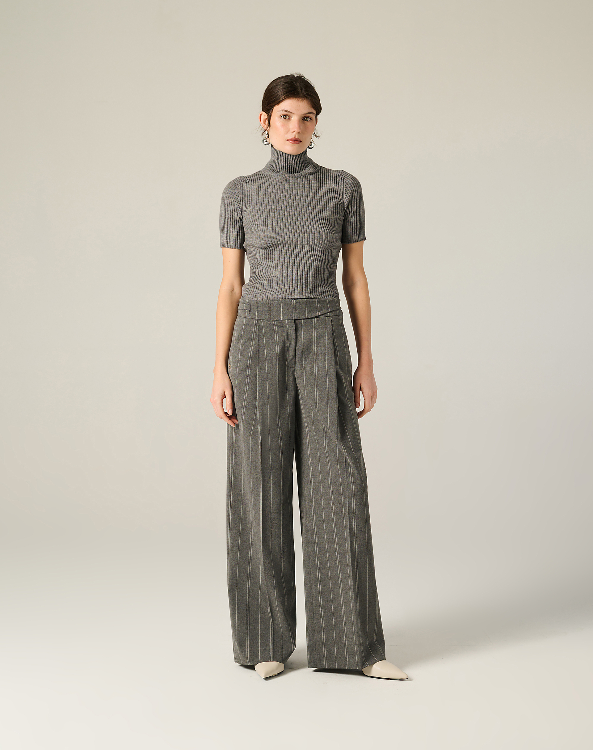 Wide-Leg Striped Trousers With A Shaped Waist - MA642 - Manila Grace | Official Website