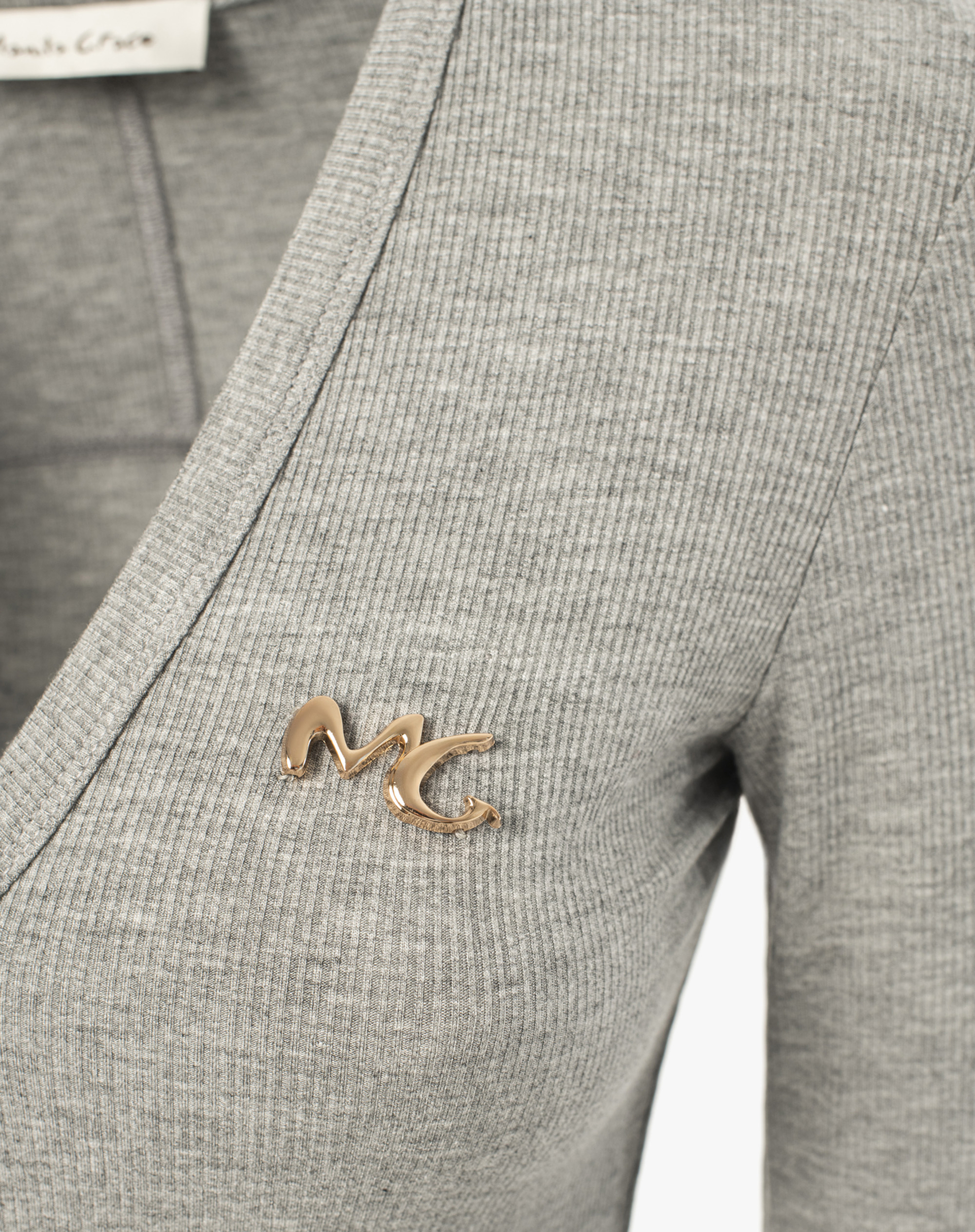 Ribbed V-Neck Sweater With Jewel Logo Detail - MA051 - Manila Grace | Official Website
