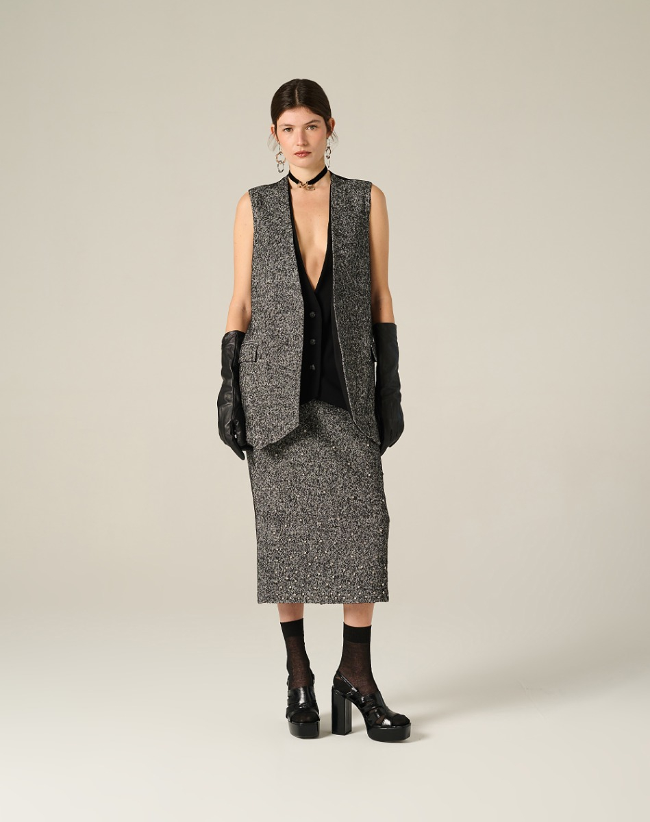 Tweed Pencil Skirt With Rhinestone Appliques - BLACK - Manila Grace | Official Website